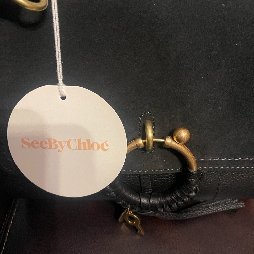 Sold———-///See By Chloe Joan Black Leather Crossbody Bag - Picture 2 of 7
